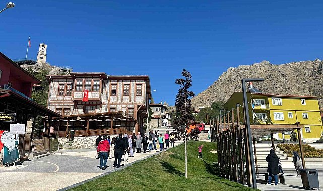 'Bozkırın incisi' Sivrihisar'a ziyaretçi akını