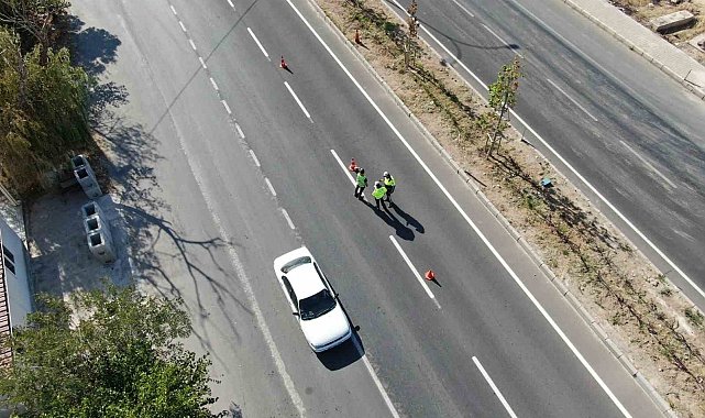 Aksaray'da polis trafiği helikopterle havadan denetledi