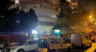Bir kişi abisini öldürdükten sonra intihar etti