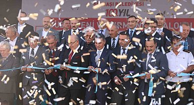 Ankara'nın başkent oluşunun 100. yılında, 100. Yıl Buz Pateni ve Tırmanma Salonu hizmete açıldı