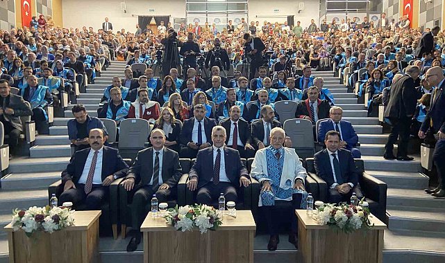 Bakan Bolat: "200'ün üzerinde ülkeye 11 bin 500 kalem ürün satıyoruz"