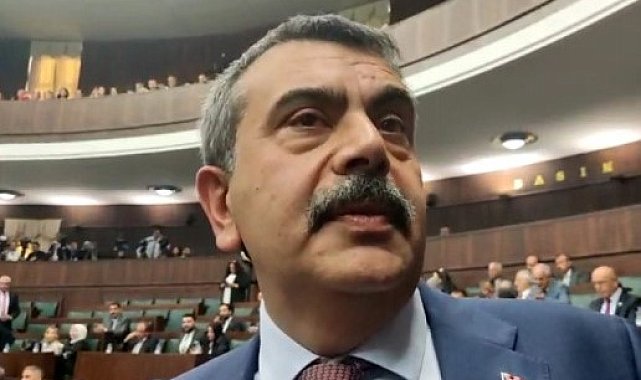 Bakan Tekin: " Böyle bir talep gelirse bakarız"
