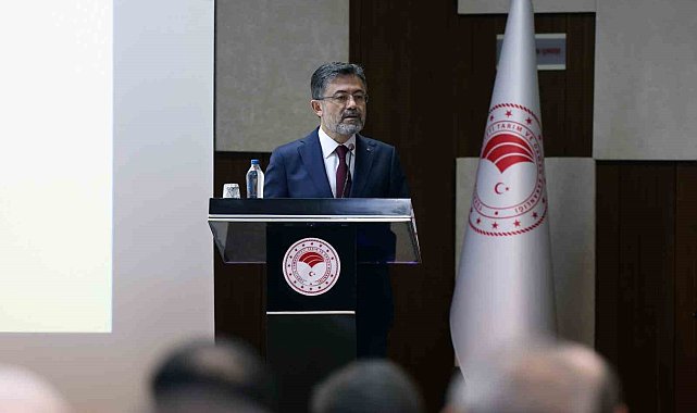 Bakan Yumaklı il tarım ve orman müdürleriyle bir araya geldi