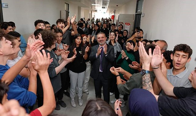 Başkan Ercan öğrencilerle fidan dikti