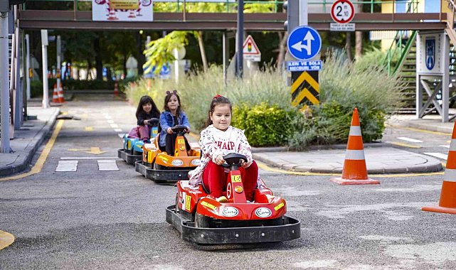Başkentli miniklere pistte trafik eğitimi