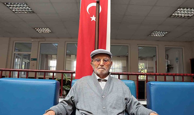 Bu dede Cumhuriyet ile aynı yaşta