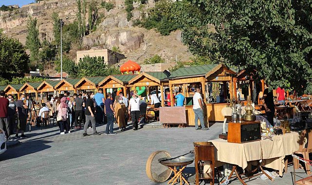 Bu pazar Talas'ın 'Antika Pazarı'