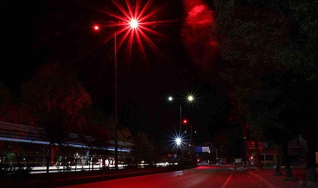 ÇEDAŞ, Cumhuriyet'in 100. yılını "Türk bayrağı"nın renkleri ile kutluyor