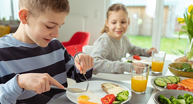 Çocuğunuzu okula kahvaltı etmeden gönderiyorsanız dikkat! Uzmanından dikkat çeken uyarı