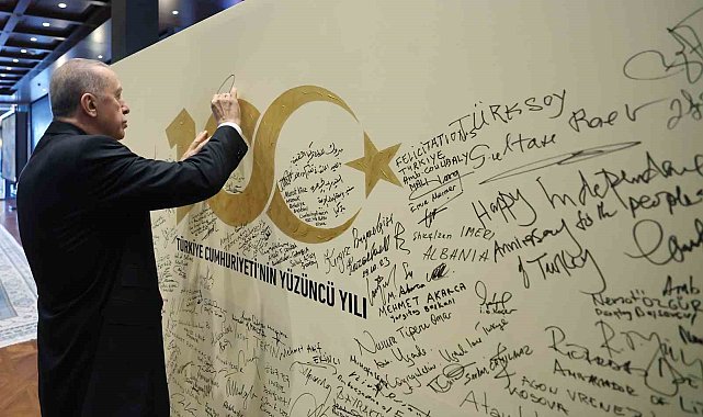 Cumhurbaşkanı Erdoğan, 29 Ekim Cumhuriyet Bayramı tebriklerini kabul etti