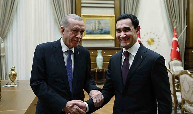 Cumhurbaşkanı Erdoğan ve Türkmenistan Devlet Başkanı Berdimuhammedov birbirlerine köpek hediye etti