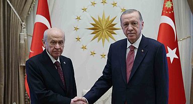 Cumhurbaşkanı Recep Tayyip Erdoğan, MHP Genel Başkanı Devlet Bahçeli'yi kabul etti.