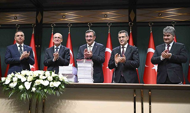 Cumhurbaşkanı Yardımcısı Yılmaz: "2023 yılının genelinde ekonomik büyümemizin yüzde 4,4 olarak gerçeklemesini öngörüyoruz"