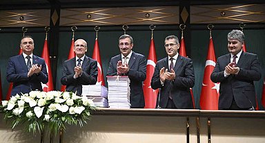 Cumhurbaşkanı Yardımcısı Yılmaz: "2023 yılının genelinde ekonomik büyümemizin yüzde 4,4 olarak gerçeklemesini öngörüyoruz"