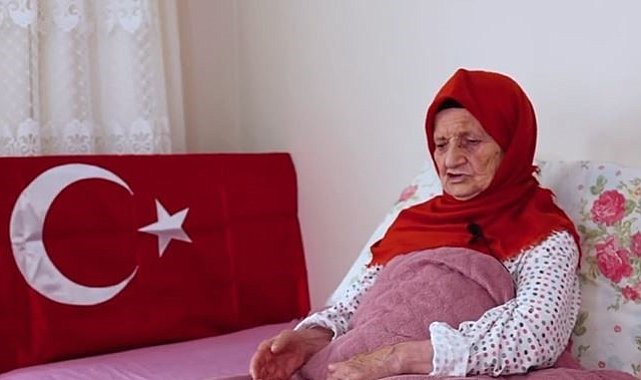 Cumhuriyet'le yaşıt Fatma teyze doğum gününde unutulmadı