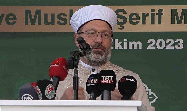 Diyanet İşleri Başkanı Erbaş: "Gençlerimizi ve çocuklarımızı Kur'an-ı Kerim'e göre yetiştirmeliyiz"