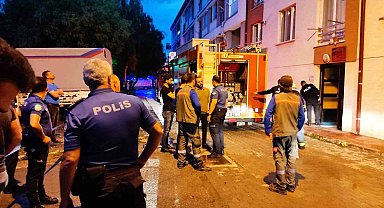 Eşini ve kendini bıçaklayıp yaşadıkları evi yakan şahsa 18 yıl hapis cezası