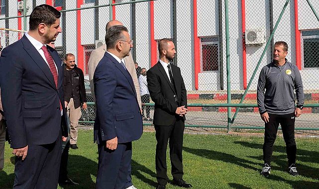 Eskişehir Valisi Hüseyin Aksoy'dan Eskişehirspor'a ziyaret