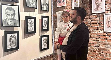 Eskişehir'de açılan kişisel resim sergisi ilgi gördü