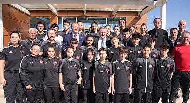 Eskişehirli sporcular Sırbistan'da Türkiye'yi temsile edecek