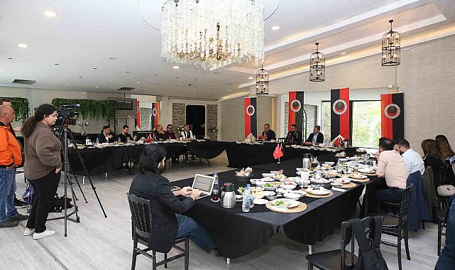 Gençlerbirliği Teknik Direktörü Sinan Kaloğlu: "Sonuna kadar Süper Lig'e gitmeyi zorlayacağız"