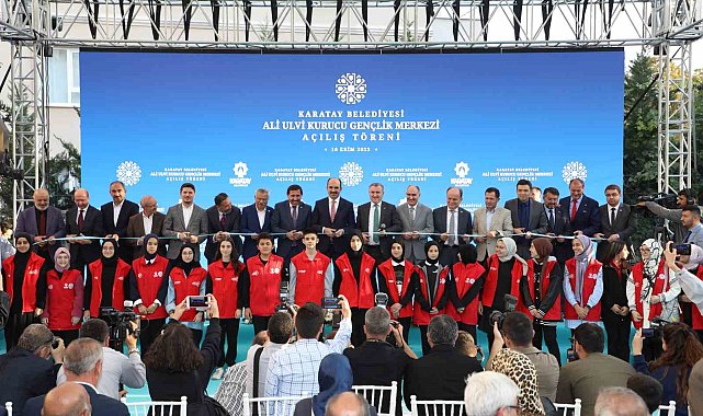 Gençlik ve Spor Bakanı Bak, Karatay Ali Ulvi Kurucu Gençlik Merkezi'nin açılışına katıldı