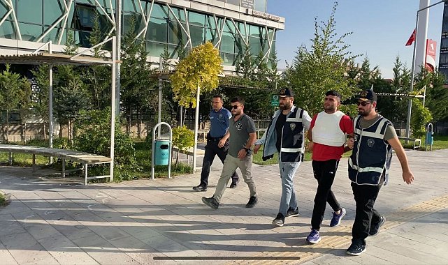 Husumetlilerin kavgasında kan aktı: 1 ölü, 1 yaralı