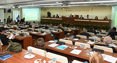 İzmir Karabağlar'da kentsel dönüşüm kamu gücüyle yapılacak