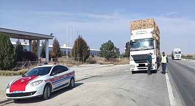 Jandarma ekiplerinden 14 ilçede eş zamanlı trafik denetimi