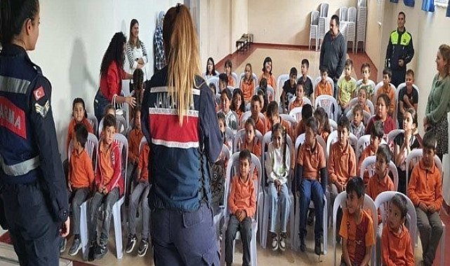 Jandarma ekiplerinden 68 öğrenciye eğitim