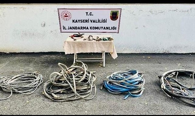 Jandarmadan kablo hırsızlarına suçüstü
