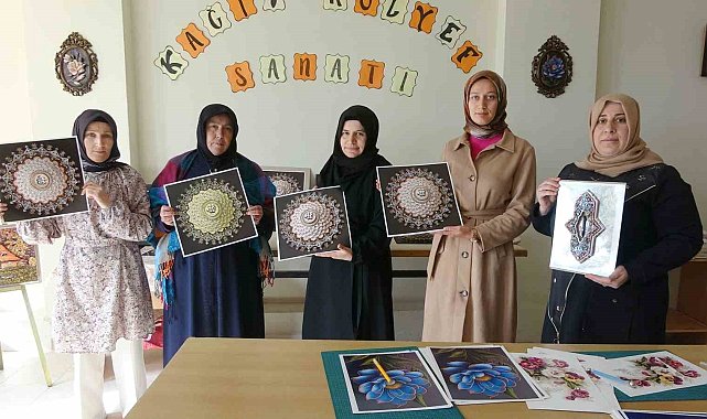 Kadınlar, 3 boyutlu tablolarla bütçelerine katkı sağlıyor