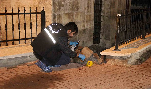 Karaman'da göğsünden bıçaklanan kişi ağır yaralandı