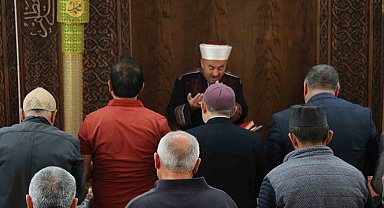 Kırşehir'de tüm camilerde hayatını kaybeden Filistinliler için gıyabi cenaze namazı kılındı