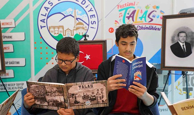 Kitap Fuarı'nda Talas Standına İlgi Büyük