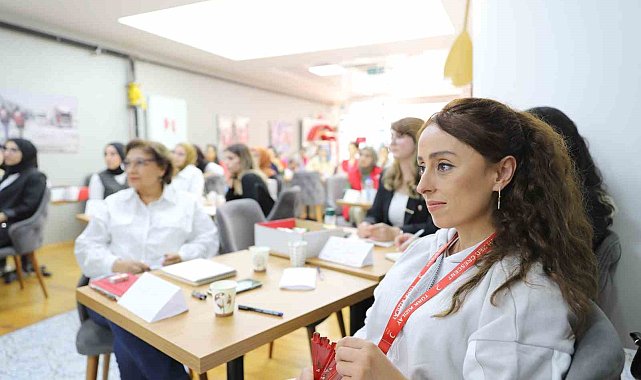 Kızılay gönüllüsü kadınlar "sağlık elçisi" oluyor