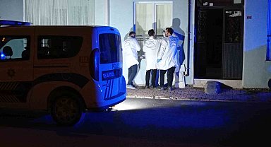 Komşular arası kavgada sokaktan geçen 3 kadın yaralandı