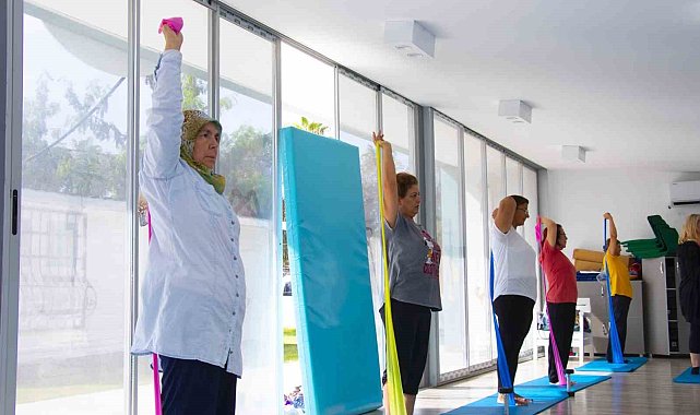 Mersin Büyükşehir Belediyesi'nden kadınlara ücretsiz pilates kursu