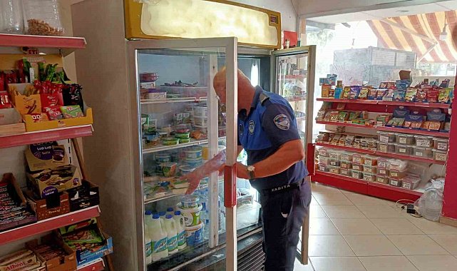 Mersin'de tarihi geçmiş ürün satan işletme hakkında yasal işlem başlatıldı