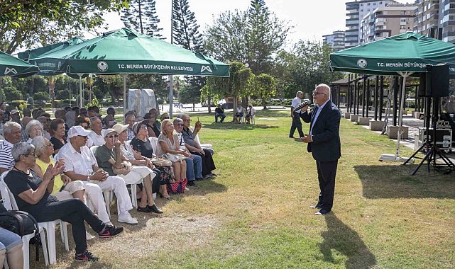 Mersin'de yaş almışlara "Yaşlılar Günü" etkinliği