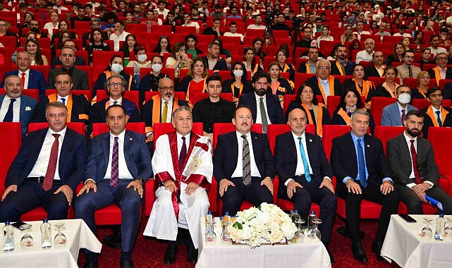 MEÜ'de 2023-2024 akademik yıl açılışı yapıldı