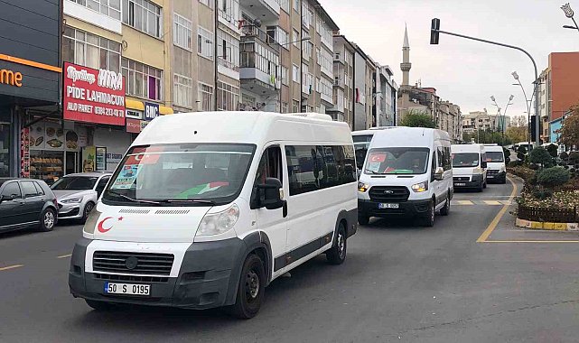 Nevşehir'de öğrenci servislerinden Filistin'e destek konvoyu
