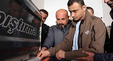 Özel öğrenciler mobilya ustası oldu