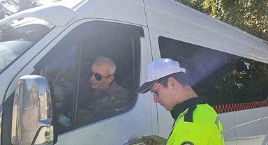 Polis ekipleri okul servislerini denetledi