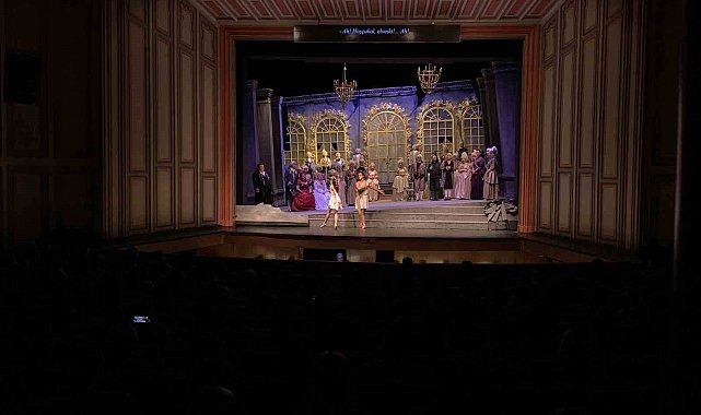 "Andrea Chenier" operası Ankara'da sahnelendi