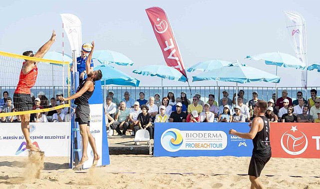 Seçer, Pro Beach Tour Plaj Voleybolunda sporcuların heyecanına ortak oldu