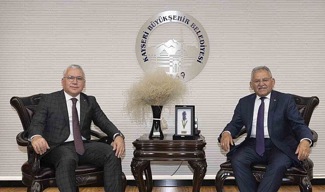Sivas Valisi Şimşek'ten Başkan Büyükkılıç'a ziyaret