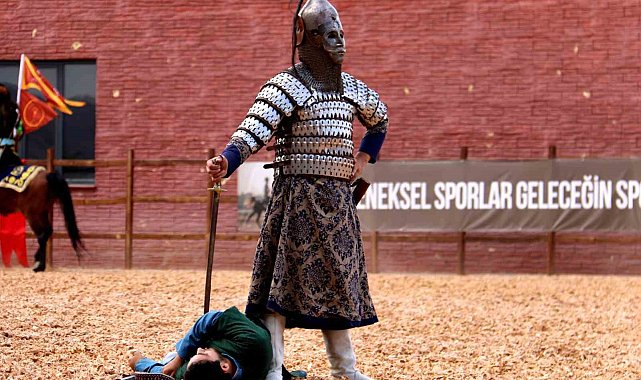 Sivas'ta kılıç kalkan sesleri yankılandı