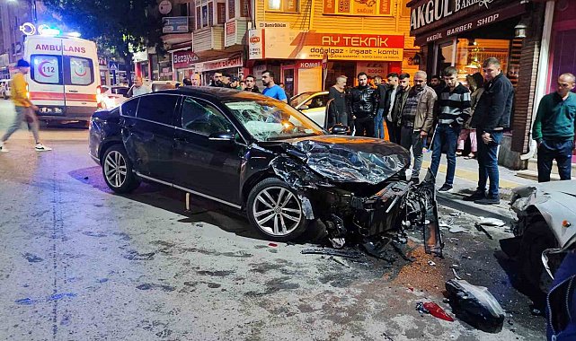 Sivas'ta zincirleme trafik kazası: 4 yaralı