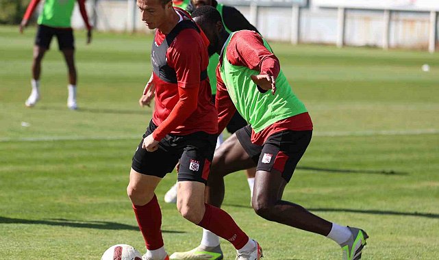 Sivasspor Kasımpaşa maçının taktiğini çalıştı